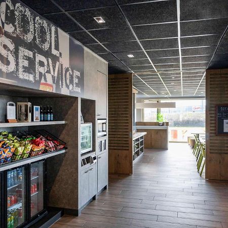 Ibis Budget Oostende Airport Миделкерк Экстерьер фото