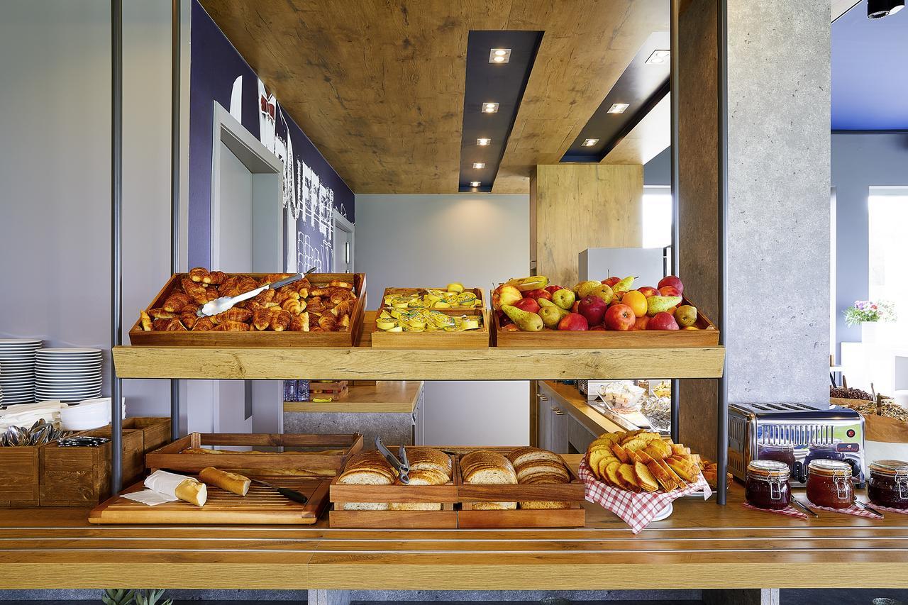 Ibis Budget Oostende Airport Миделкерк Экстерьер фото