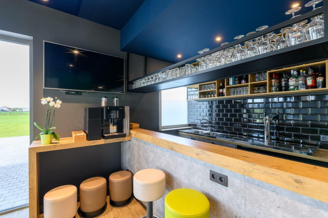 Ibis Budget Oostende Airport Миделкерк Экстерьер фото