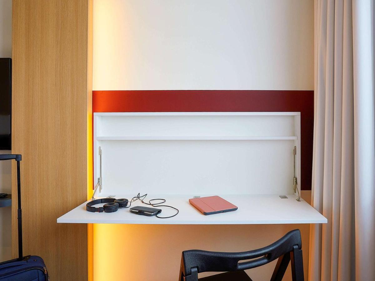 Ibis Budget Oostende Airport Миделкерк Экстерьер фото